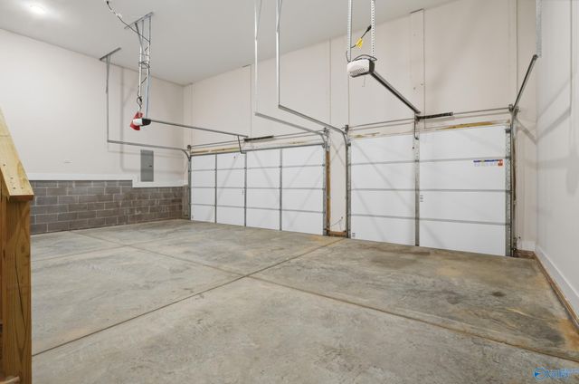 105 Amber Way, Decatur, AL 35603