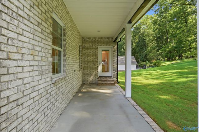 105 Amber Way, Decatur, AL 35603