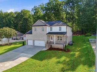 105 Amber Way, Decatur, AL 35603