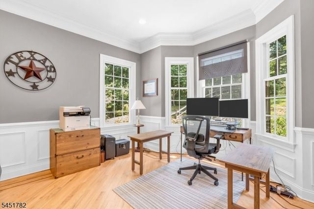 49 Parker Rd, Chester Twp., NJ 07930