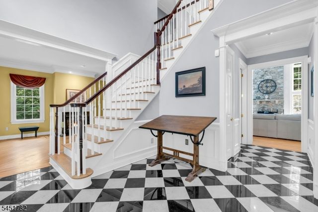 49 Parker Rd, Chester Twp., NJ 07930
