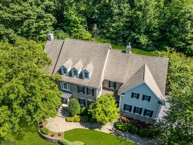 49 Parker Rd, Chester Twp., NJ 07930