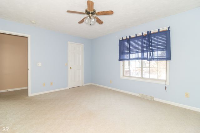 166 W Woodland Drive, Pendleton, IN 46064