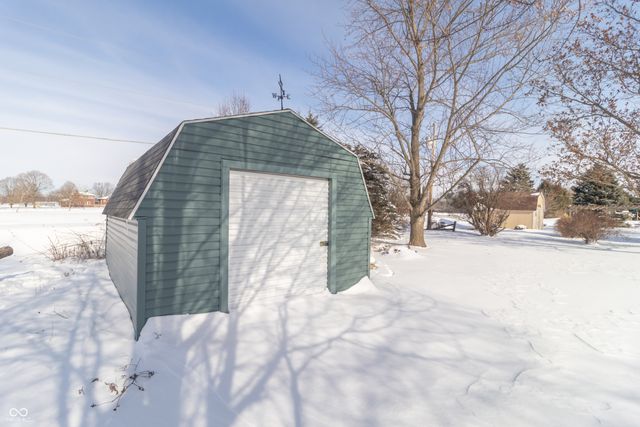 166 W Woodland Drive, Pendleton, IN 46064