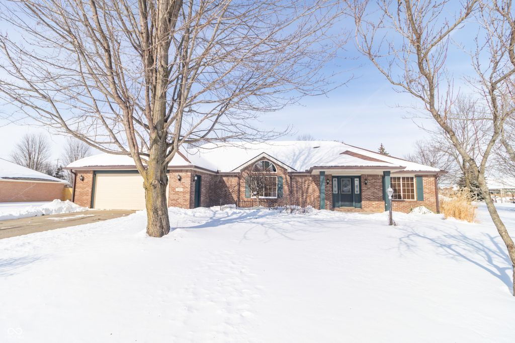 166 W Woodland Drive, Pendleton, IN 46064
