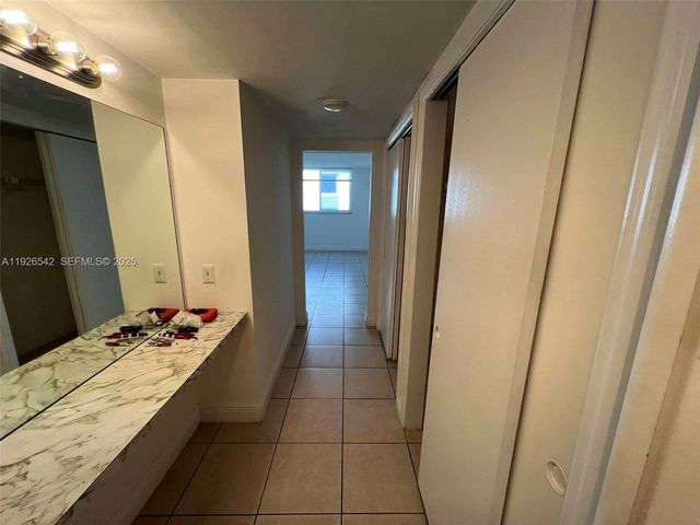 3257 NE 13th St 302, Pompano Beach, FL 33062