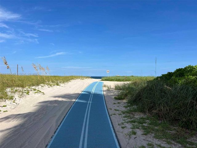 3257 NE 13th St 302, Pompano Beach, FL 33062