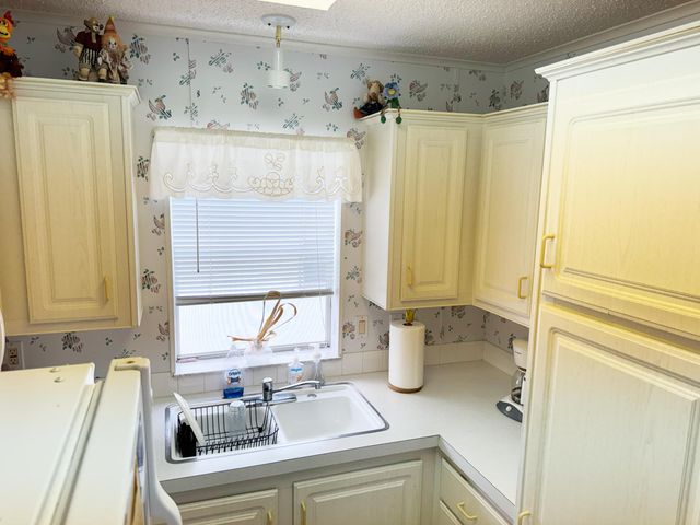 14 Bamboo Drive Cd, Briny Breezes, FL 33435