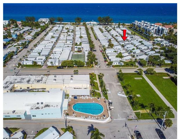 14 Bamboo Drive Cd, Briny Breezes, FL 33435