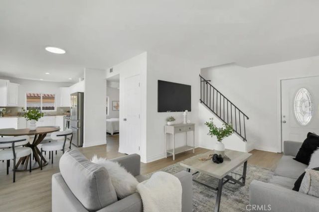 101 Sunset, Thousand Oaks, CA 91362