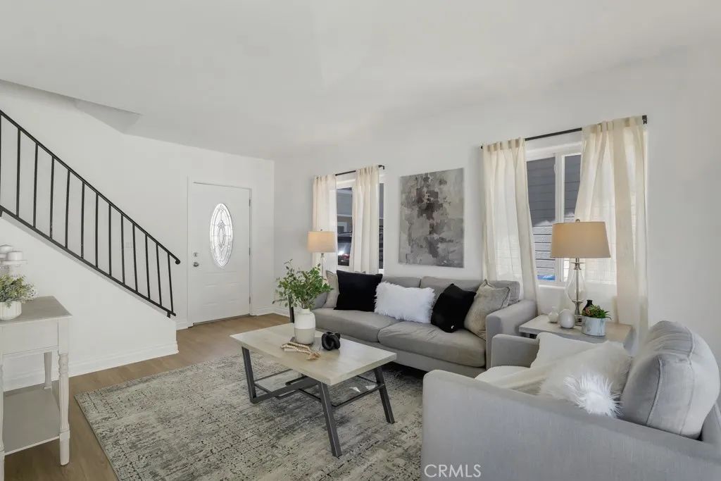 101 Sunset, Thousand Oaks, CA 91362