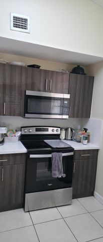 6936 SW 39th Street D208, Davie, FL 33314