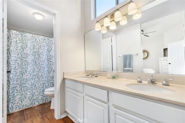 28205 Stonington Lane, Saugus, CA 91350