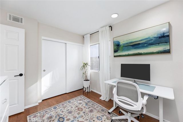 28205 Stonington Lane, Saugus, CA 91350