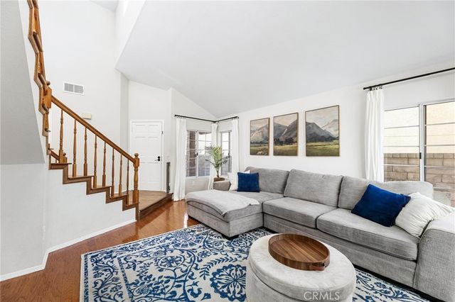 28205 Stonington Lane, Saugus, CA 91350