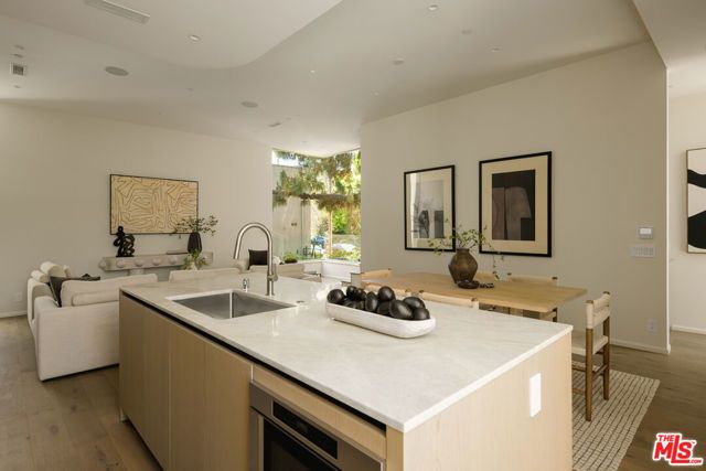 1125 Sanborn Avenue, Los Angeles, CA 90029