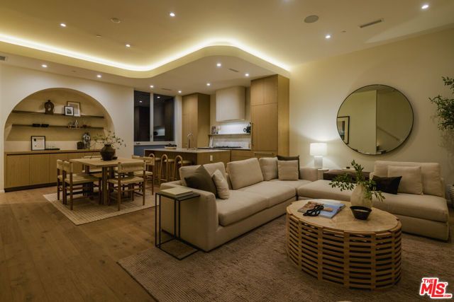 1125 Sanborn Avenue, Los Angeles, CA 90029