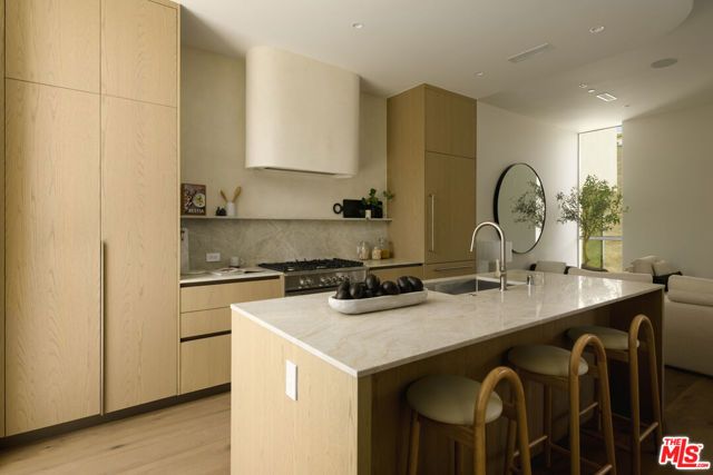 1125 Sanborn Avenue, Los Angeles, CA 90029