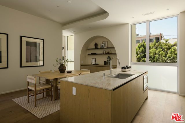 1125 Sanborn Avenue, Los Angeles, CA 90029