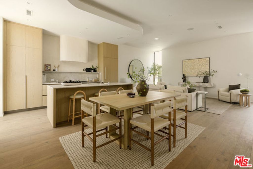 1125 Sanborn Avenue, Los Angeles, CA 90029