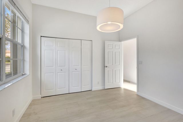 1898 Capeside Circle, Wellington, FL 33414