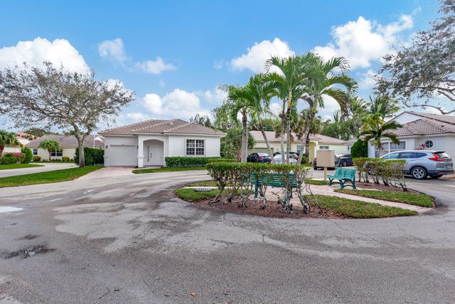 1898 Capeside Circle, Wellington, FL 33414