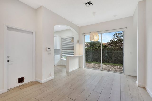 1898 Capeside Circle, Wellington, FL 33414