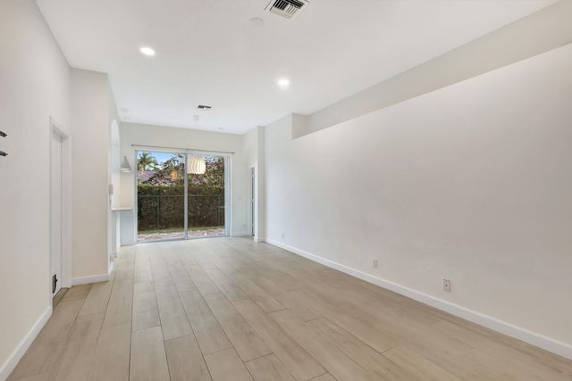 1898 Capeside Circle, Wellington, FL 33414