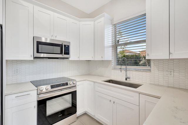 1898 Capeside Circle, Wellington, FL 33414