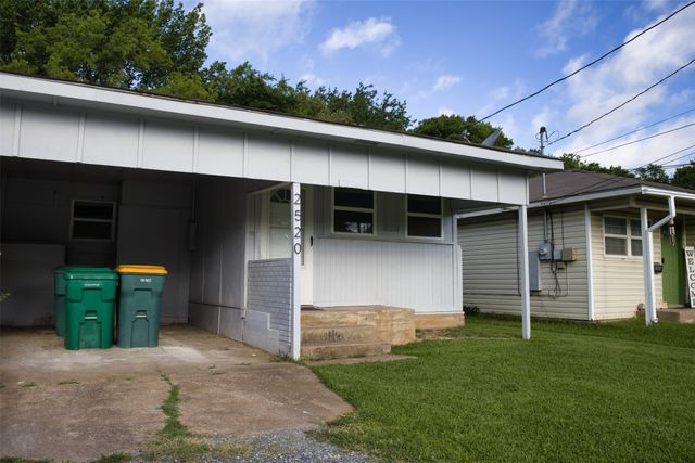 2520 N Hickory Street, Sherman, TX 75092