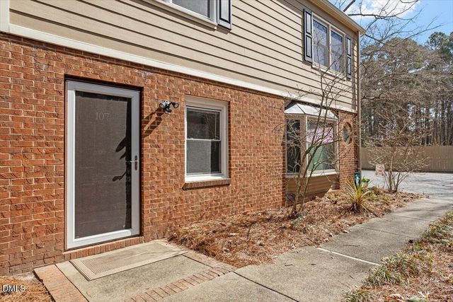 107 Cooper Glen Place Unit 2, Chapel Hill, NC 27517