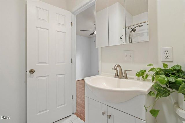 107 Cooper Glen Place Unit 2, Chapel Hill, NC 27517