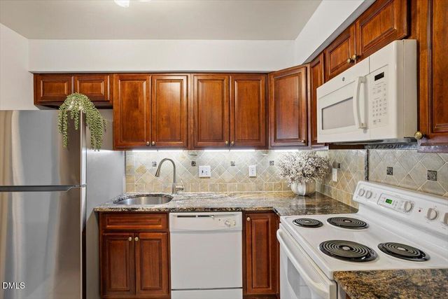 107 Cooper Glen Place Unit 2, Chapel Hill, NC 27517