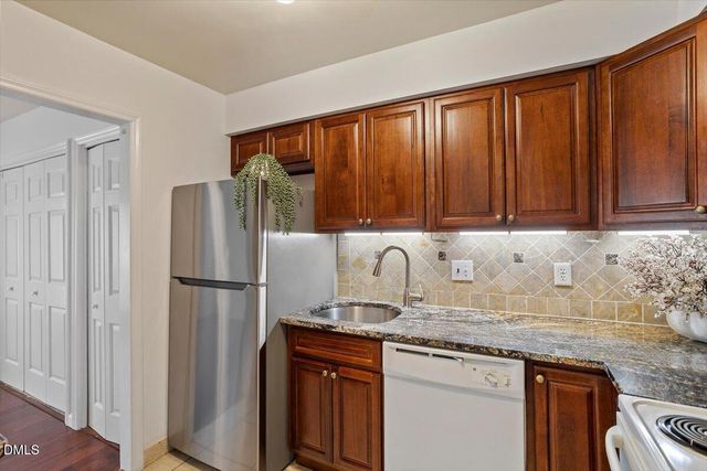 107 Cooper Glen Place Unit 2, Chapel Hill, NC 27517