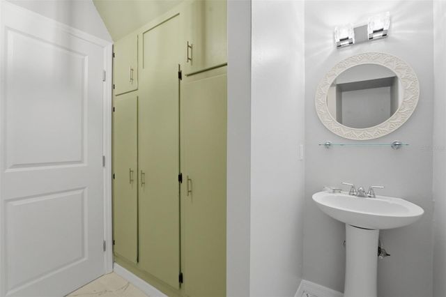 5328 FOX RUN ROAD, Sarasota, FL 34231