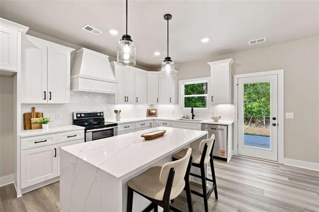 2230 Rebel Road, Cumming, GA 30041
