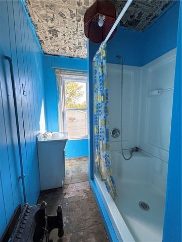 8 South Edgar Street, Kane Boro, PA 16735