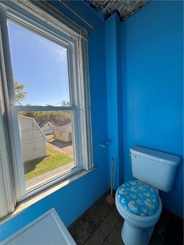 8 South Edgar Street, Kane Boro, PA 16735