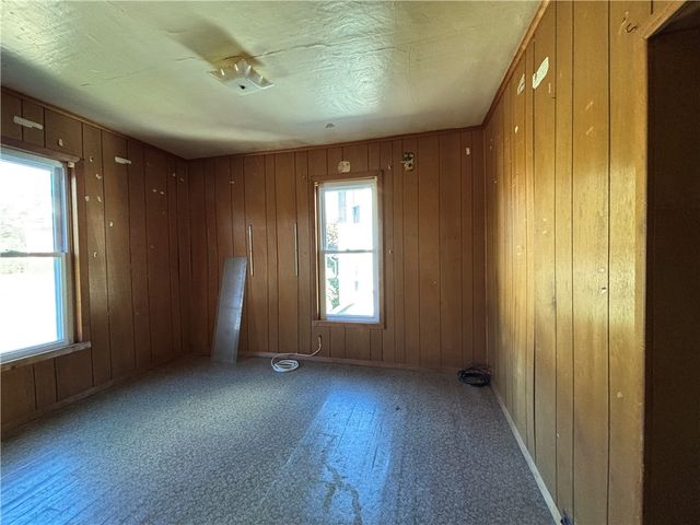 8 South Edgar Street, Kane Boro, PA 16735