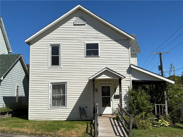 8 South Edgar Street, Kane Boro, PA 16735