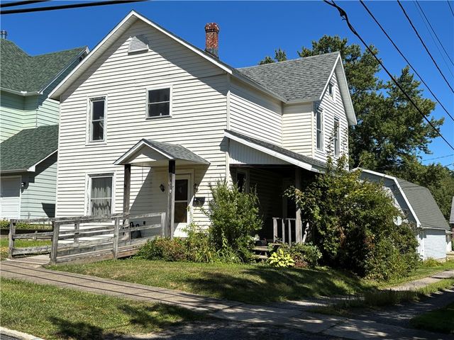 8 South Edgar Street, Kane Boro, PA 16735