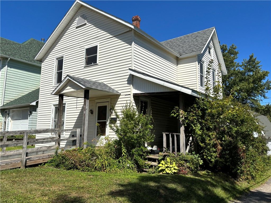 8 South Edgar Street, Kane Boro, PA 16735