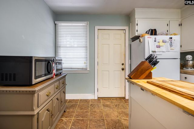 3963 Live Oak Street, Columbia, SC 29205