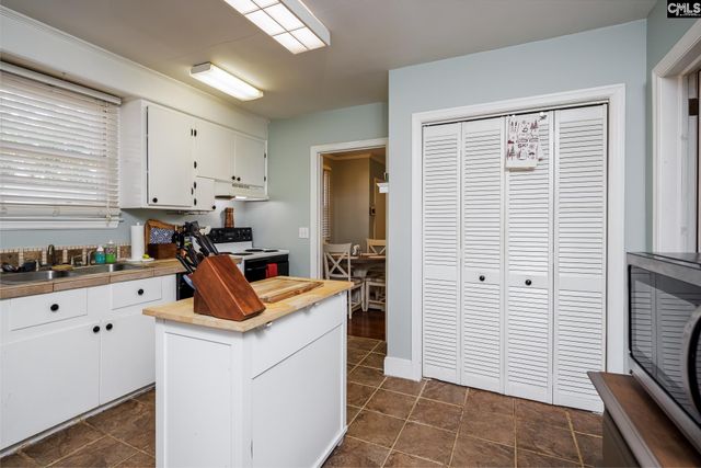 3963 Live Oak Street, Columbia, SC 29205