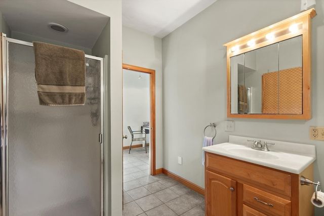 364 Chestnut St, Wilmington, MA 01887