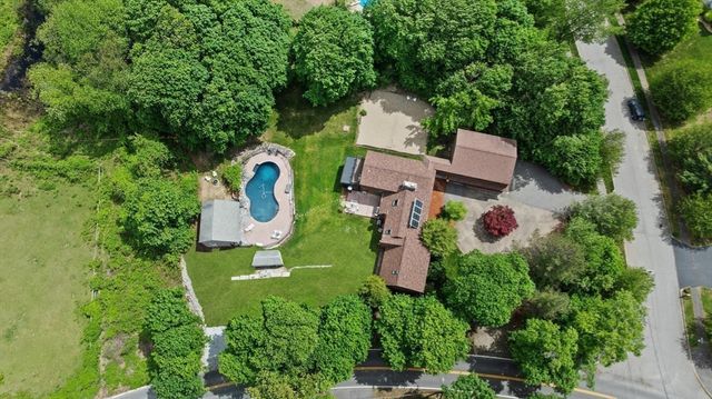 364 Chestnut St, Wilmington, MA 01887