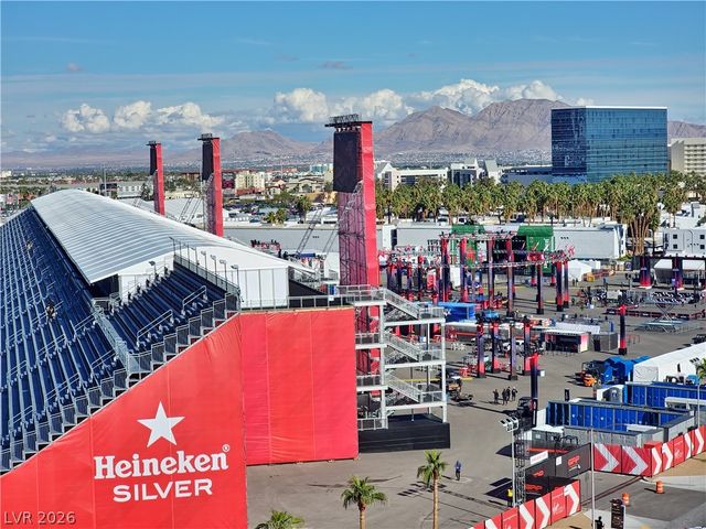 205 East Harmon Avenue 802, Las Vegas, NV 89169