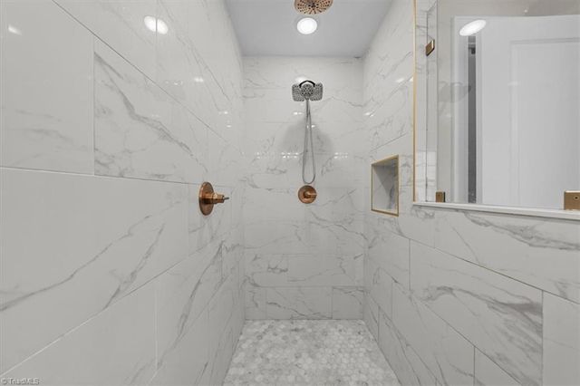 8009 Honkers Hollow Drive, Stokesdale, NC 27357