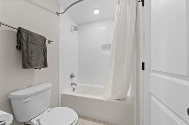 8009 Honkers Hollow Drive, Stokesdale, NC 27357