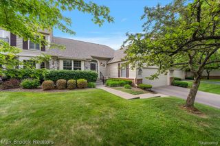 2478 WILDBROOK Run, Bloomfield Charter Township, MI 48304